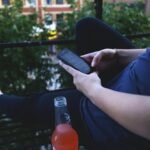 iphone-computer-smartphone-mobile-hand-screen-764660-pxhere.com
