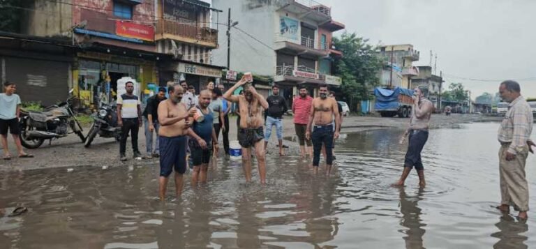 bathing on the street photo- 06