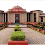 दुष्कर्म से गर्भवती नाबालिग को हाईकोर्ट से अबॉर्शन की अनुमति, विशेषज्ञ चिकित्सकों की निगरानी में प्रक्रिया कराने के निर्देश