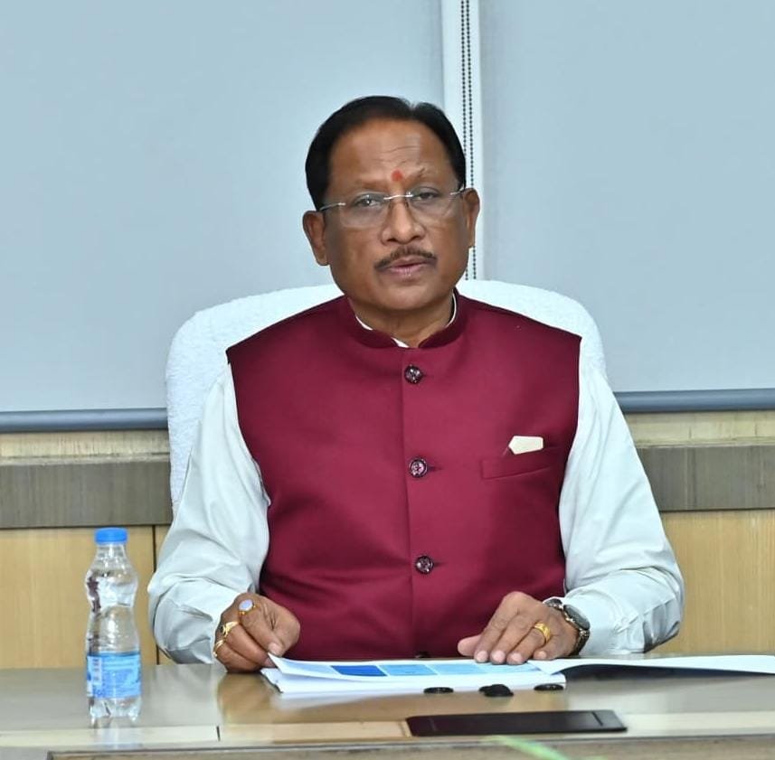 आईजीकेवी की परीक्षा में प्रश्नपत्र प्रसारित होने के मामले को मुख्यमंत्री ने लिया गंभीरता से, पांच सदस्यीय जांच समिति गठित, पुलिस में एफआईआर दर्ज