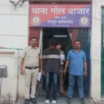 जयस्तंभ चौक पर चाकू लहराकर लोगों को डरा रहा था:ICICI बैंक के सामने हाथ में लेकर घूम रहा था धारदार चाकू, आर्म्स एक्ट के तहत हुई गिरफ्तारी